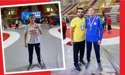 BOLULU GÜREŞÇİ AHMET ZEYD ÖZER TÜRKİYE ŞAMPİYONU OLDU