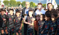 BOLU’DA MİNİKLER FUTBOL ŞÖLENİ BÜYÜK İLGİ GÖRDÜ