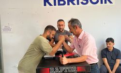 KIBRISCIK’TA BİLEK GÜREŞİ HEYECANI