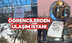 BAİBÜ Öğrencileri Şehrin Farklı Noktalarına Protesto Afişleri Astı