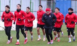 KIRMIZI-BEYAZLILAR VANSPOR MAÇI İÇİN VAN’DA