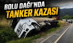 Yanıcı Madde Taşıyan Tanker Bolu Dağı'nda Devrildi