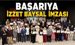 İzzet Baysal Vakfı'ndan 54 Başarılı Öğrenciye Ödül
