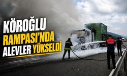 Bolu'da Seyir Halindeki Tırdan Dumanlar Yükseldi