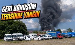 Bolu’da Geri Dönüşüm Tesisi Yanıyor!