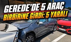 Bolu'da 5 Araç Birbirine Girdi, Yol 1 Saat Aksadı
