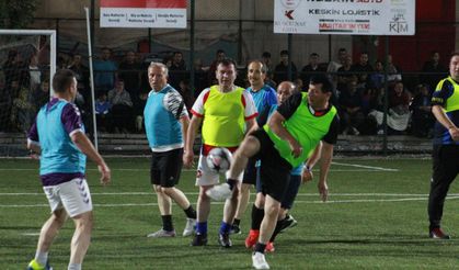 Muhtarlardan gösteri maçı