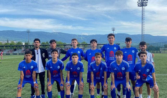 KIBRISCIKSPOR ŞAMPİYONAYI DÜŞÜNÜYOR