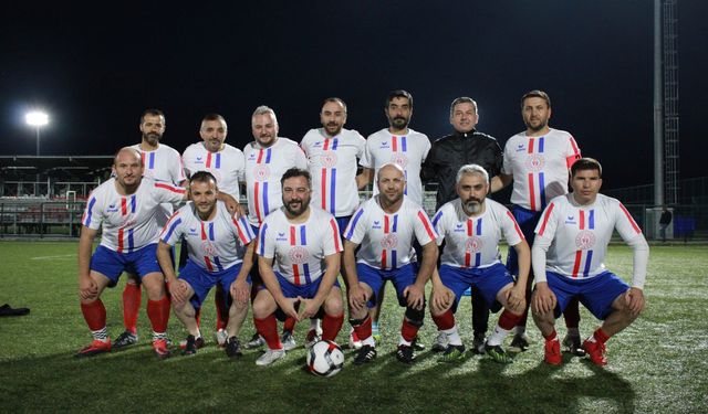 GENÇLİKSPOR, SULTANBEYKÖY'Ü FARKLI GEÇTİ: 9-3!