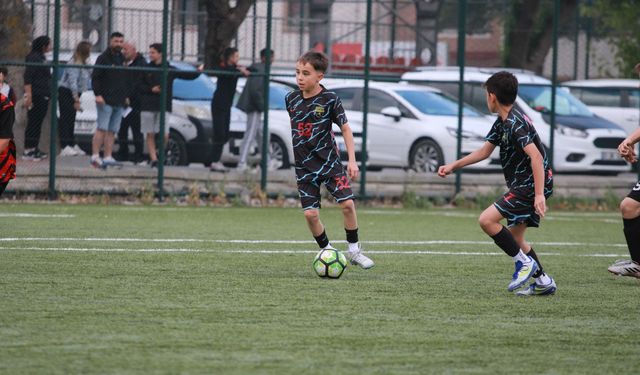 RECEP KURAN BOLU FUTBOLUNUN YENİ UMUDU