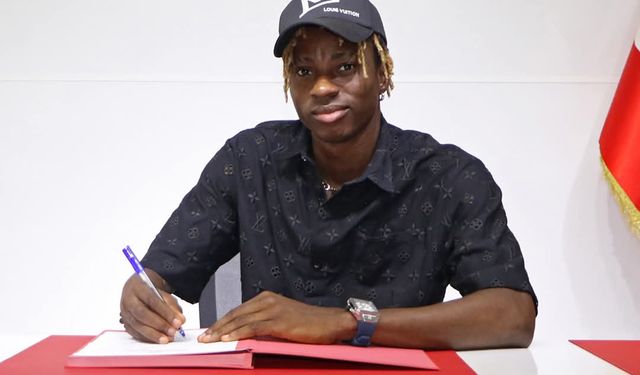 Nijeryalı futbolcu Rasheed Akanbi ile 2 yıllık sözleşme