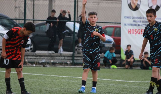 BARAN  KOLLUDEMİROĞLU’NDAN ÇİFTE ŞAMPİYONLUK VE GOL REKORU!