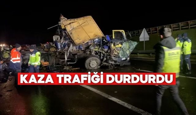 TEM Otoyolu Bolu Geçişinde Kamyon ile Tır Çarpıştı