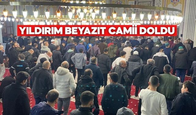 Bolu’da Çocuklar ve Aileler Teravihte Buluştu