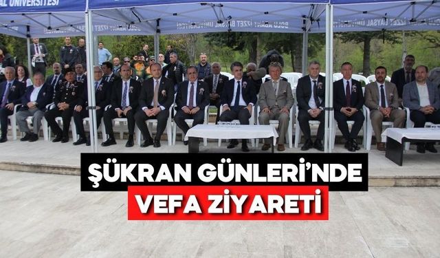 Bolu'da İzzet Baysal, Anıt Mezarı Başında Dualarla Anıldı