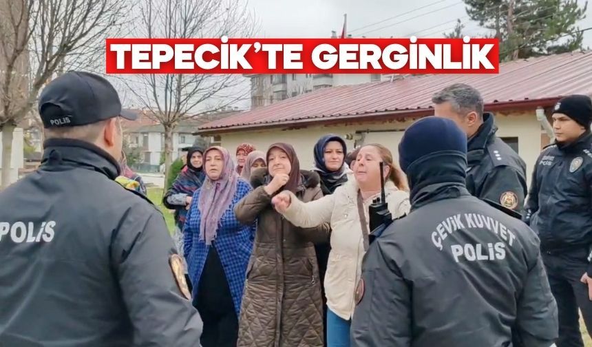 Çevik Kuvvet Sahada, Mahalle İsyanda! Kadınlardan Çarpıcı Sözler