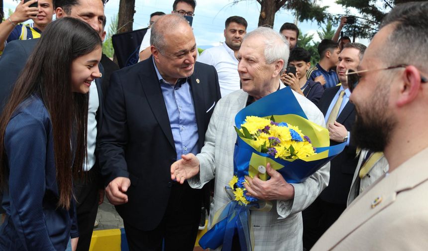 AZİZ YILDIRIM BOLU’DA TARAFTARLARLA BULUŞTU, BOLUSPOR’A DESTEK SÖZÜ VERDİ